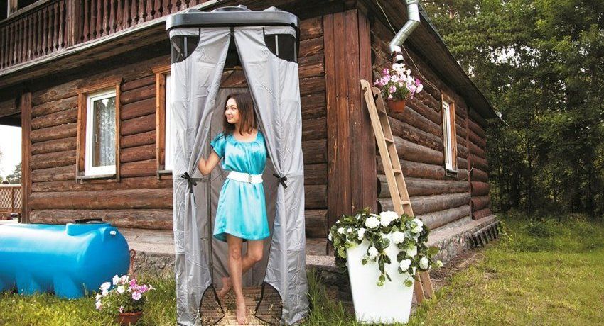 Tank voor een verwarmde douche: de aanwezigheid van warm water voor een comfortabel vakantiehuis