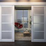 Witte deuren in het interieur: interessante ideeën en ongebruikelijke ontwerpoplossingen
