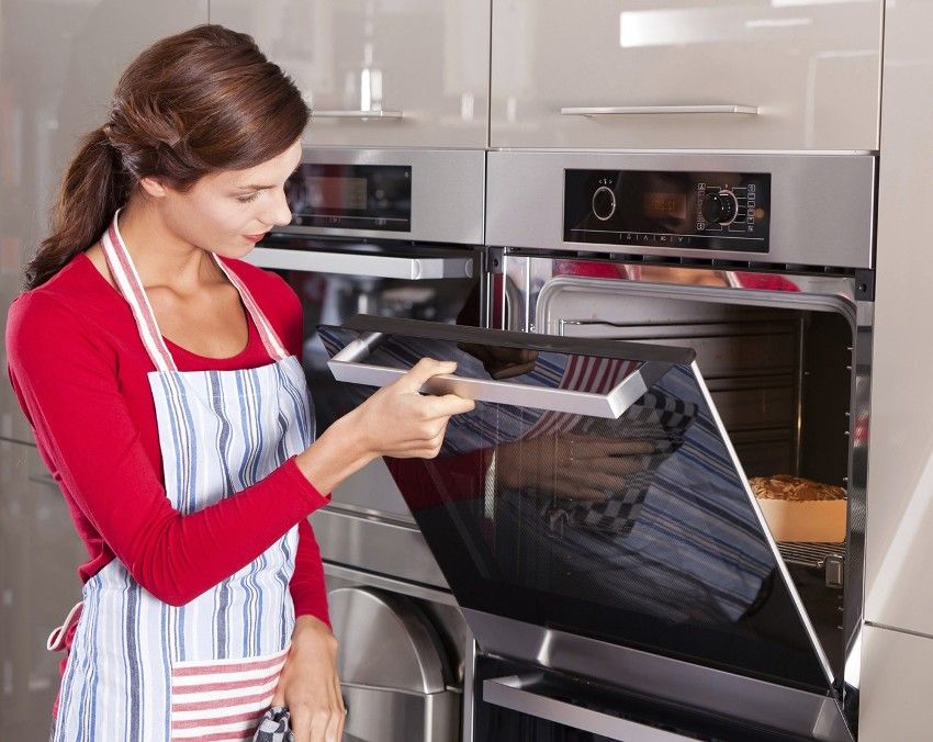 Ingebouwde elektrische oven: tips voor het kiezen