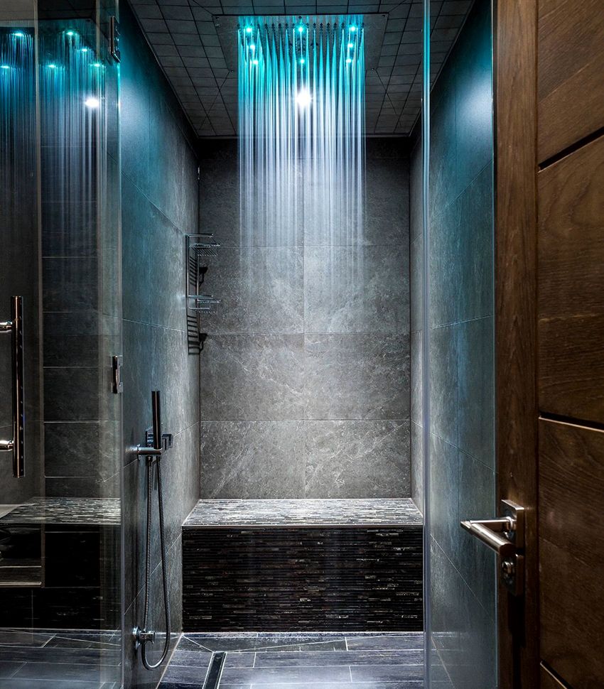 Douchen in een nis: de beste optie voor een kleine badkamer