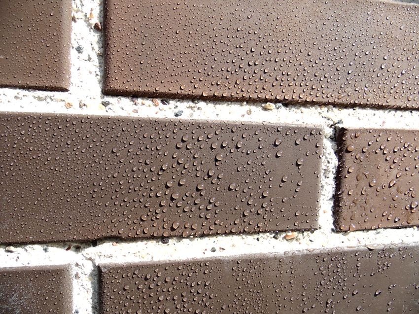 Waterafstotende middelen voor beton en baksteen: moderne waterafstotende technologie