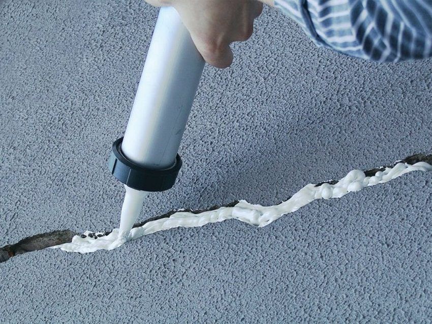 Waterdicht maken van de vloer in het appartement vóór de dekvloer: soorten en details van de installatie