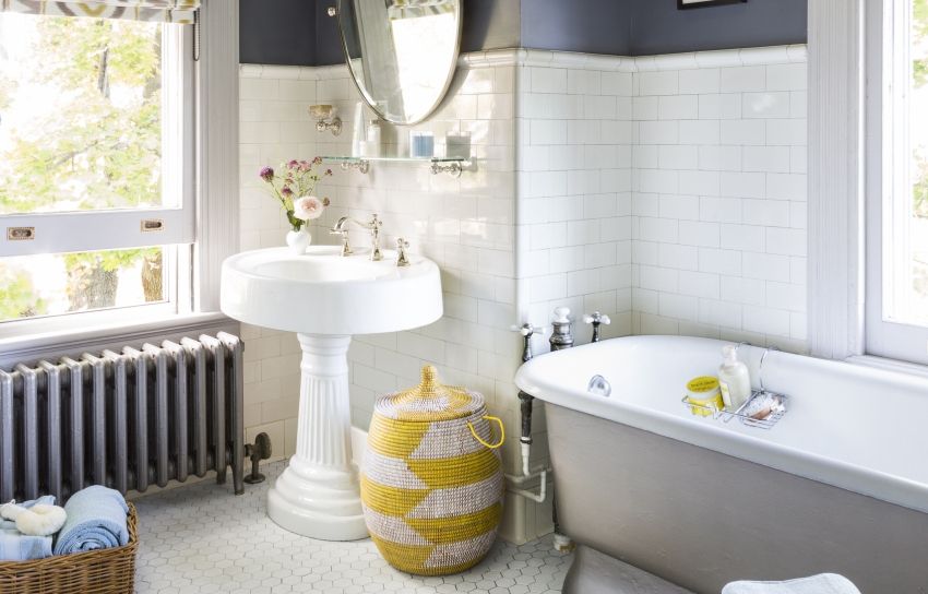 Keramische tegels in de badkamer: het ontwerp van moderne afwerkingen