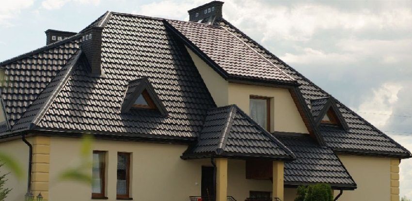 Ondulin of metalen tegel: wat is beter om te kiezen voor het dak van het huis