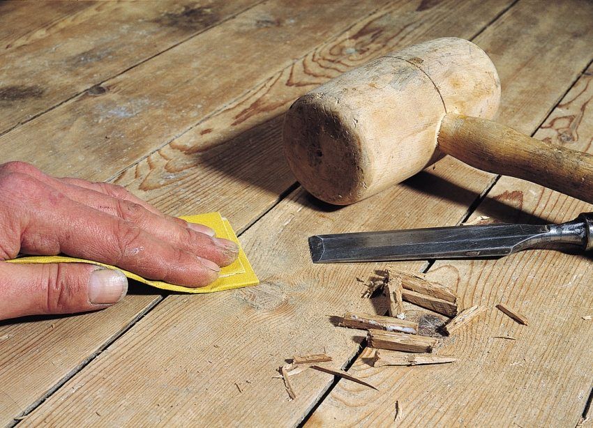 Video: hoe leg je een laminaat op een houten vloer met hun eigen handen, instructies en tips