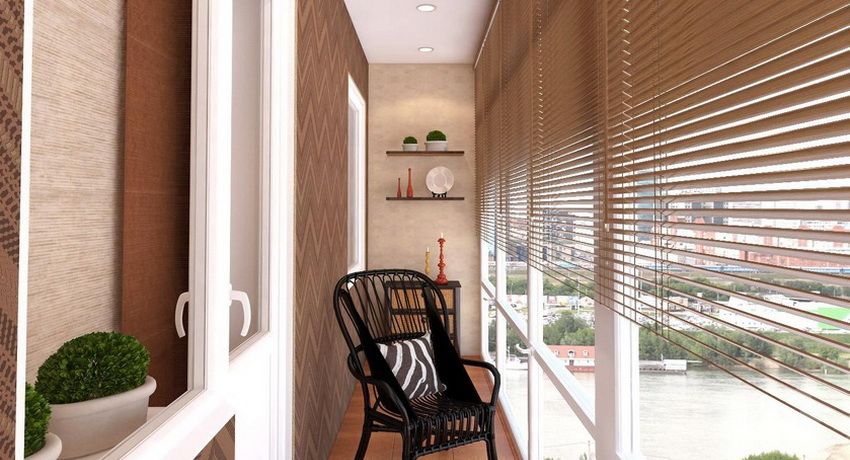 Jaloezieën op het balkon: hoe u mooie en praktische ontwerpen voor ramen en deuren kiest